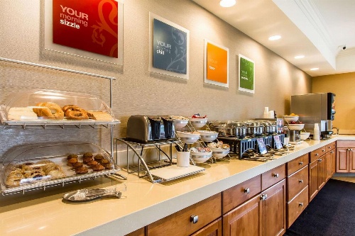 Comfort Suites Mattoon image 2