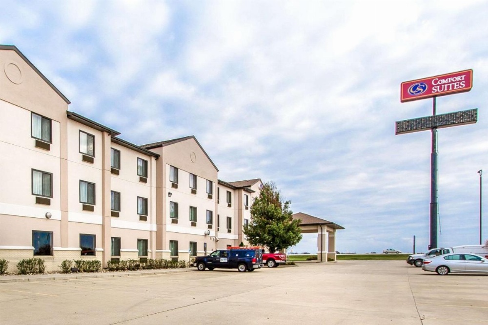 Comfort Suites Mattoon Image 31